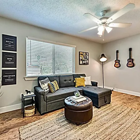 The Rhythm Room Near Downtown Dallas! Exterior photo